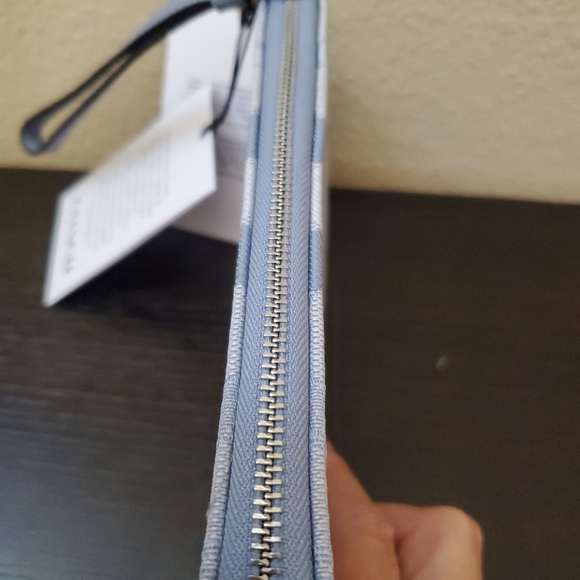 Coach Dempsey Large Phone Wristlet In Signature Jacquard Witn Stripe And Coach P - Picture 7 of 11